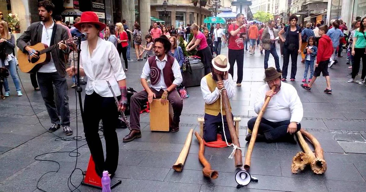 performers at Knez Mihailova street